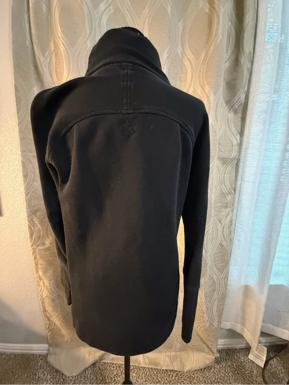 Lululemon Black Women's Funnel Neck Sweater
